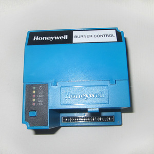EC7890B1010, EC7890B1028, EC7890A1011 Combustion <b>Controllers</b> - In Stock - Product Image 3