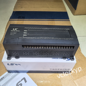 1PC Contrôleur logique programmable LS K7M-DR60U neuf, livraison rapide - Product Image 1