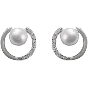 Orecchini a cerchio stile perla per donna, eleganti con accenti scintillanti, gioielli alla moda per le orecchie - Product Image 1