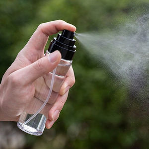 Meilleure vente Démaquillant anti-huile imperméable à l'eau créant un look de <span class=keywords><strong>maquillage</strong></span> mat Rafraîchissant Spray de réglage de <span class=keywords><strong>maquillage</strong></span> à séchage rapide pour le visage - Product Image 2