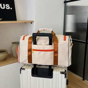 Large Capacity Waterproof Sports Fitness <b>Gym</b> <b>Bag</b> for Men Women <b>Ladies</b> Trendy Colorful Travel <b>Bag</b> With Letter Pattern - Product Image 4