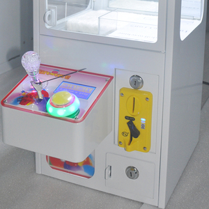 Vente en gros usine Mini machine à griffes en métal, personnalisable, à monnayeur, pour enfants, avec support <span class=keywords><strong>anglais</strong></span>, petite machine distributrice de cadeaux - Product Image 4