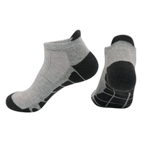 Chaussettes de course à pied unisexes sport en coton éponge compressibles respirantes à la cheville avec logo personnalisé
