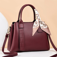 Sac à bandoulière pour femme en nylon résistant à l'eau, style robe, avec chaînes, personnalisable avec logo, pour dames