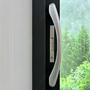 Porte coulissante <span class=keywords><strong>en</strong></span> <span class=keywords><strong>aluminium</strong></span> de haute qualité sur mesure, <span class=keywords><strong>prix</strong></span> de gros, cadre étroit moderne, porte coulissante noire - Product Image 4