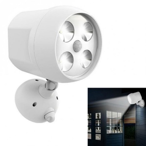 Night Hawk - Foco de Seguridad LED Súper Brillante de 450 Lúmenes para Interiores y Exteriores - Product Image 2