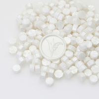 Perles de cire octogonales nacrées de qualité supérieure en bouteille de verre avec couvercle en aluminium doré pour mariage, journal créatif, vente en gros