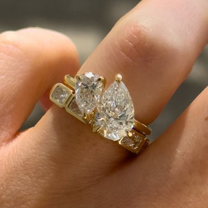 Anillo de eternidad de diamantes de laboratorio VVS certificados por IGI, apilable, de plata 925, con diamantes de laboratorio de corte baguette, engaste de orientación <span class=keywords><strong>este</strong></span>-<span class=keywords><strong>oeste</strong></span>, joyería para mujer. - Product Image 2