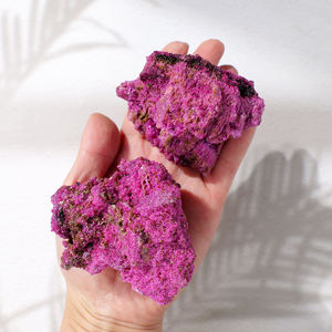 Spécimen de rubis rouge de qualité naturelle, grappe de pierres précieuses brutes pour décoration intérieure, 1 pièce - Product Image 2