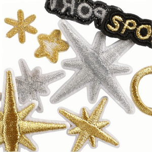 Parche de estrella dorada metálica, insignia bordada de corazón plateado, aplique brillante estrellado termoadhesivo para decoración DIY de jeans, sombreros y bolsos - Product Image 2