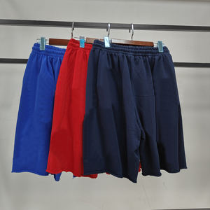 Short unisexe en coton doux idéal pour les sports d'été tenue décontractée confortable toute la journée pour les hommes femmes fabrication - Product Image 3