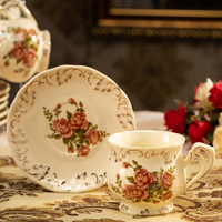 Ensemble de tasses à thé en céramique peintes à la main avec motif floral européen, avec soucoupe et cuillère, pour la maison ou le café