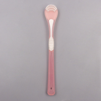 Nouveau grattoir de langue de soins bucco-dentaires 2 en 1 avec brosse interdentaire poignée en caoutchouc plastique poils souples nettoyant de langue réutilisable dentaire