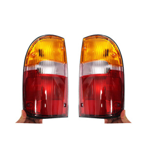 ไฟท้ายรถยนต์โตโยต้า ทาโคมา ปี 1995-2000 ซ้าย-ขวา พร้อมหลอดไฟฮาโลเจน - Product Image 3