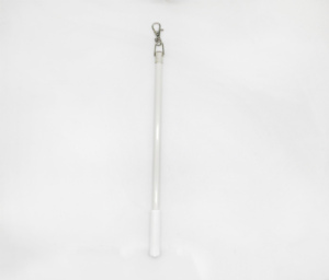 スプリング式フックとフレンドリーなタッチハンドルホワイトを備えたフリッキングスティックグラスファイバーバトン - Product Image 6