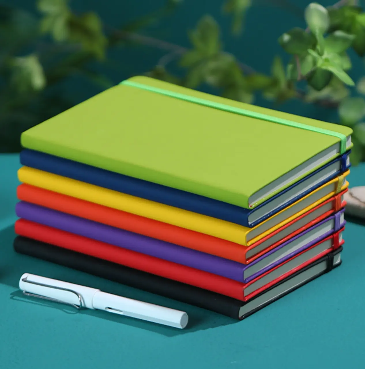 2024 Notebook Logo kustom pengiriman cepat desain baru A5 penutup tiruan jurnal disesuaikan dengan buku harian timbul Pu kulit Notebook