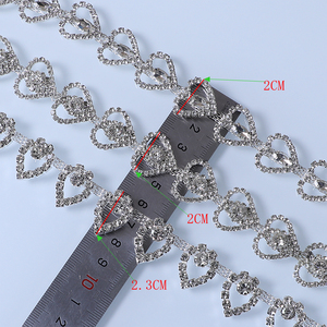 Bán Sỉ Hình Trái Tim Túi Quần Áo Phụ Kiện Chuỗi Quần Áo Pha Lê Motif Flatback Chuyển Chuỗi <span class=keywords><strong>Rhinestone</strong></span> Trim - Product Image 2