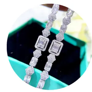 अति सुंदर लक्जरी फूल वर्ग हीरे के आकार समायोज्य लंबाई कंगन पूर्ण हीरा फैशन 18K ठोस सोने की महिलाओं कंगन