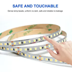 2835 ไฟ LED Strip สามสี 12v 24v สามารถตัดแสงสีฟ้าต่ําคุณภาพสูง 144D / M ไฟ LED Strip ความสว่างสูง