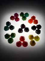Dés à facettes 12 faces personnalisés, multicolores, effet caméléon, avec chiffres des constellations, en cristal porte-bonheur, créatifs, pour l'amour, pour le commerce transfrontalier AliExpress