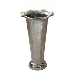 Jarrón Moderno de Aluminio para Mesa, Hecho a Mano, Forma de Cono con Borde Acampanado, Decoración Metálica, Maceta para Plantas Artificiales, Venta al Por Mayor - Product Image 1
