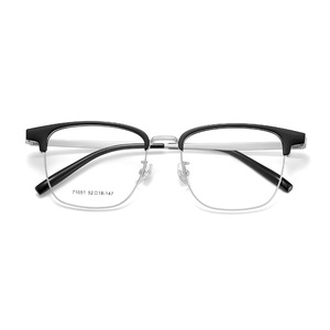 Montura de Gafas Rectangular Minimalista, Marco Completo de Metal Tr90, Patillas Cómodas, Gafas Ópticas Unisex Danyang 71051 - Product Image 2