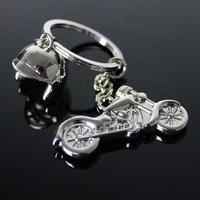 Porte-clés de marque pour motos Bon stock Casque souvenir 3D Forme ronde Vente en gros Porte-clés en métal Motos tout-terrain Cadeaux