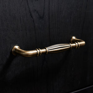 <span class=keywords><strong>Tiradores</strong></span> de Latón Antiguo para Gabinetes de Cocina, <span class=keywords><strong>Tiradores</strong></span> Vintage, Herrajes de Cocina en Bronce <span class=keywords><strong>Dorado</strong></span> <span class=keywords><strong>Envejecido</strong></span>, <span class=keywords><strong>Tiradores</strong></span> para Cajones - Product Image 4