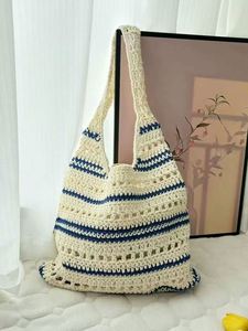 Sac de plage d'été en coton et polyester à rayures, grande capacité, creux, en paille, pour les vacances à la mer, vente en gros - Product Image 6