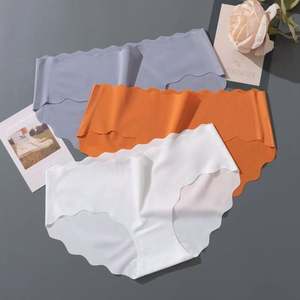 Braguitas de Cintura Media sin Costuras de Seda de Hielo I-0504 para Mujer, Braguitas Onduladas y Sexys para Mujer - Product Image 3