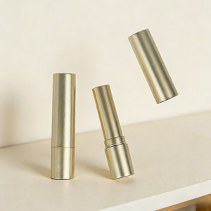 Nuevos tubos de lápiz labial de 3.5g, tubos vacíos para bálsamo labial, tubos de lápiz labial DIY de alta gama en acabado mate plateado y dorado, tubos vacíos para cera labial. - Product Image 2