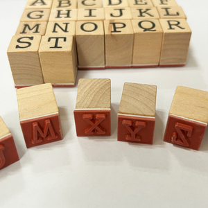 Ensemble de tampons en bois avec <span class=keywords><strong>tampon</strong></span> à encre pour enfants, 26 pièces - Product Image 2