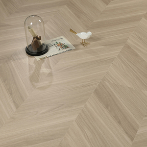 Suelo de PVC de Alta Calidad de 5 mm, Ecológico, Resistente al Desgaste, Impermeable, Ignífugo, Liso, Moderno, para Uso en Supermercados, Garantía de 5 Años - Product Image 3