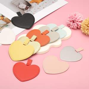 Espejo de Maquillaje de Bolsillo con Forma de Corazón, Giratorio, con Cubierta de Cuero PU y Logotipo Personalizado, con Cadena para Llaves - Product Image 4