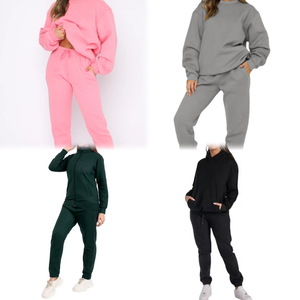 Conjunto de ropa elegante para mujer con logotipo personalizado exclusivo 2024 Conjuntos de pantalones y polos de 2 piezas para mujer de color sólido - Product Image 1