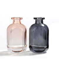 Diffuseur d'arômes en verre de 150 ml de haute qualité avec logo personnalisé imprimé à l'écran, avec bouchon en caoutchouc pour usage domestique