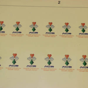 Autocollant en vinyle personnalisé et de haute qualité, autocollant imperméable pour bouteille de corps, autocollant cosmétique imperméable - Product Image 5