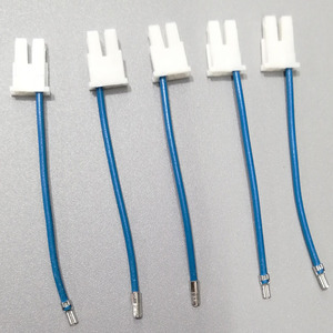 2 دبوس غير مقاوم للماء مع نهاية Sinle الأسلاك الكهربائية المعلبة تسخير الجمعية كابل - Product Image 2