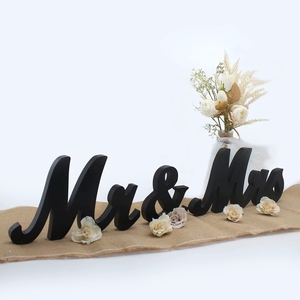Lettres en bois MR MRS en gros pour décorations <span class=keywords><strong>de</strong></span> <span class=keywords><strong>mariage</strong></span>, fournitures pour fêtes <span class=keywords><strong>de</strong></span> fiançailles, anniversaires et décoration intérieure - Product Image 2