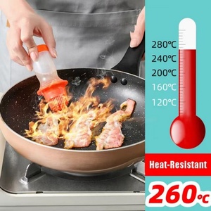 Japanese Style Household Oil Brush Kitchen <b>Press</b> Type High Temperature Resistant Barbecue Bottle Oil Plaster - Product Image 5