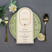Tarjetas de menú de boda en forma de arco personalizadas con diseño de etiqueta de nombre para Celebración de bodas y fiestas