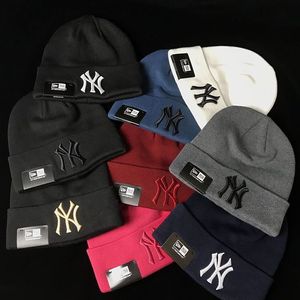 Phong Cách Mới Cao cấp NY Dệt Kim Mũ Unisex Mùa Thu Mùa Đông Ấm Áp 3D Thêu Hình Ảnh Thư Mô Hình Thời Trang Tất Cả Các Trận Đấu - Product Image 3