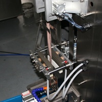 Machine d'emballage automatique de sachets de miel 25g facile à utiliser, machine d'emballage de sachets de lait et de crème en bâtonnets