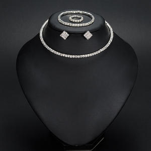WN387 <span class=keywords><strong>Set</strong></span> di gioielli di strass da sposa di alta qualità Multi fila di strass <span class=keywords><strong>girocollo</strong></span> collana orecchini bracciale anello <span class=keywords><strong>Set</strong></span> - Product Image 3