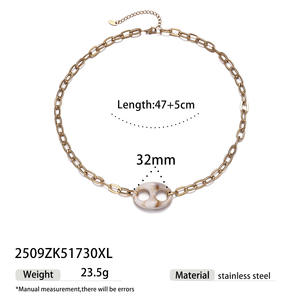 Joyería de moda 18K oro Acero inoxidable clavícula cuello cadena collar ovalado cerdo nariz resina colgante collar para mujer - Product Image 6