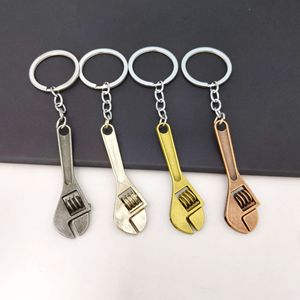 Mini Chiave Regolabile Portachiavi in Lega di Zinco a Forma di Attrezzo, Regalo per Meccanici - Product Image 3