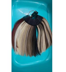 Extensions de cheveux en trame papillon, longueur longue, offrant une densité d'apparence naturelle, une sensation douce et un coiffage facile - Product Image 4