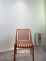 Chaises en plastique Design moderne en plastique PP empilable Silla Cadeira Sedia chaises de salle à manger empilables à vendre
