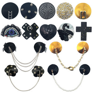 女性のためのセクシーなブラおっぱい胸カバーリングゴールデンPUレザー自己接着再利用可能な乳首パティー - Product Image 6