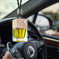 Haut de gamme liquide verre poire aromathérapie pendentif voiture désodorisant décoratif purificateur d'air approvisionnement en gros du fabricant pour